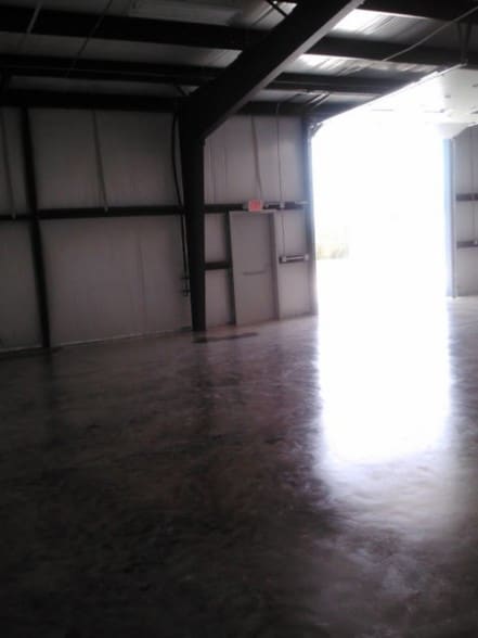 More Photos Of 13614 Poplar Cir, Conroe Warehouse For Lease