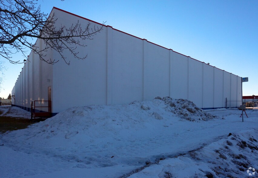 More Photos Of 14735 124th Ave NW, Edmonton Manufacturing For Lease
