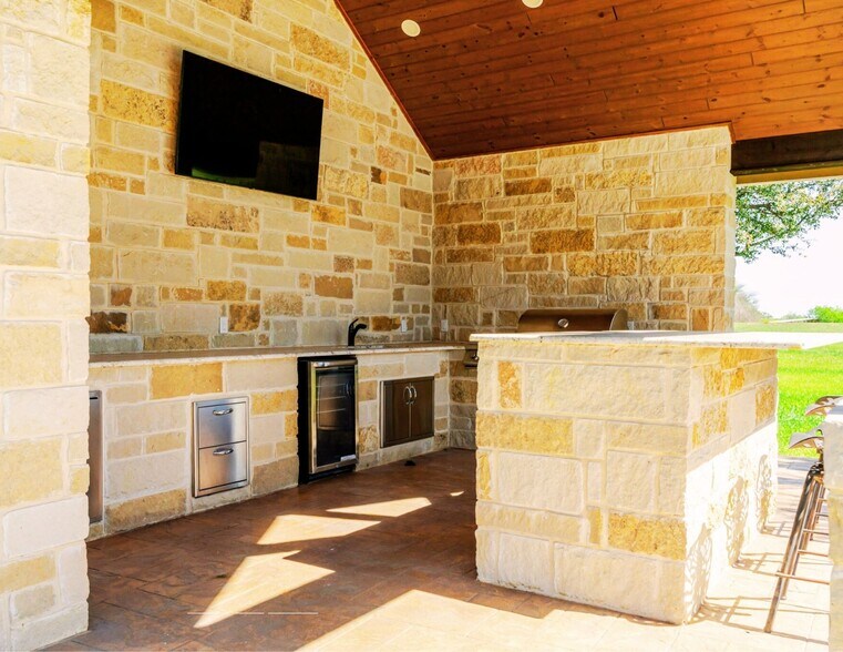More Photos Of 1980 County Road 361, La Vernia Land For Sale
