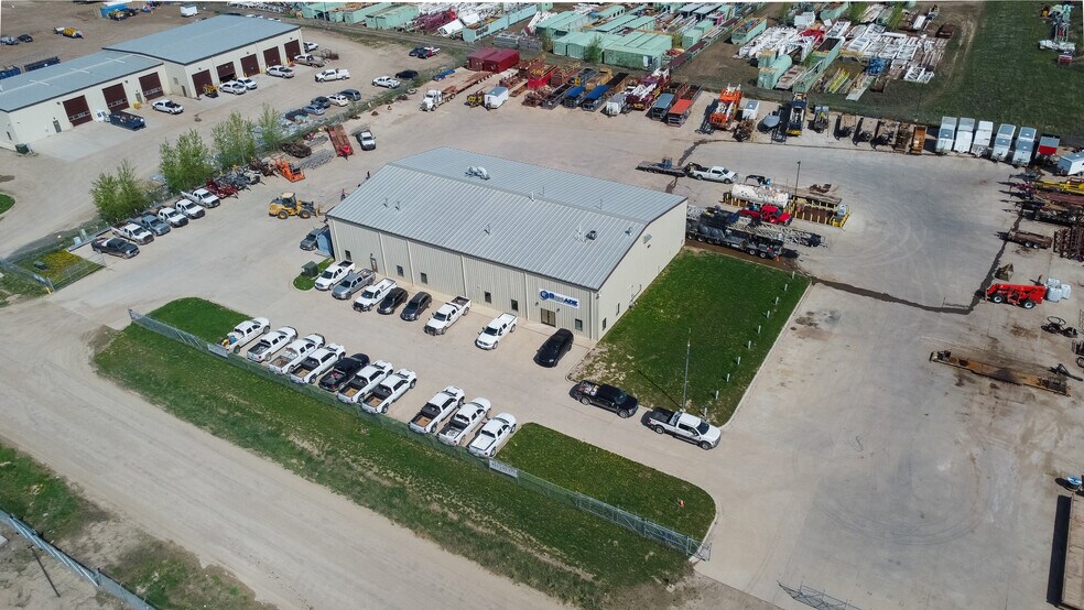 More Photos Of 14031 Bennett Loop, Williston Warehouse For Lease