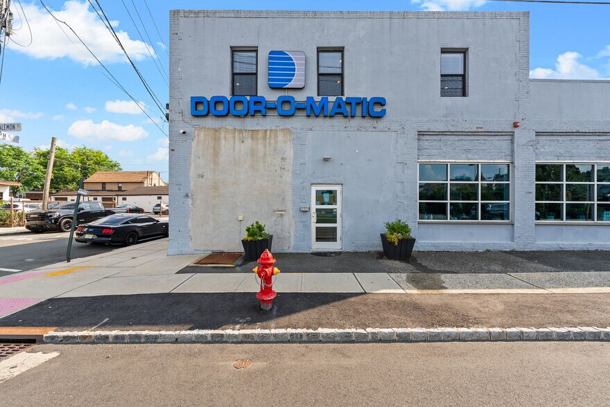 More Photos Of 21 Joralemon St, Belleville Warehouse For Sale