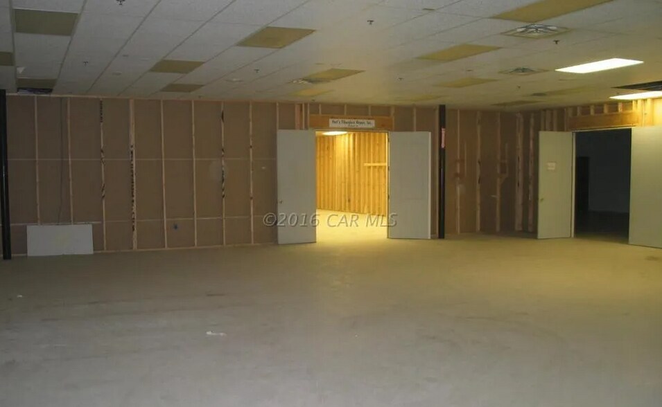 More Photos Of 408 Coles Cir, Salisbury Warehouse For Lease