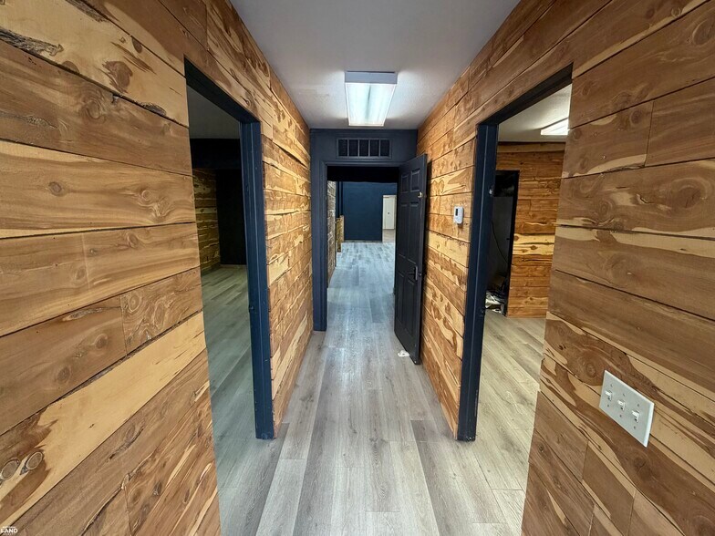 More Photos Of 208 N Main St, Kingfisher Storefront For Sale