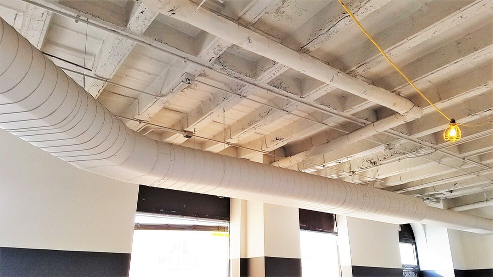 More Photos Of 5200 N Sheridan Rd, Chicago Apartments For Lease