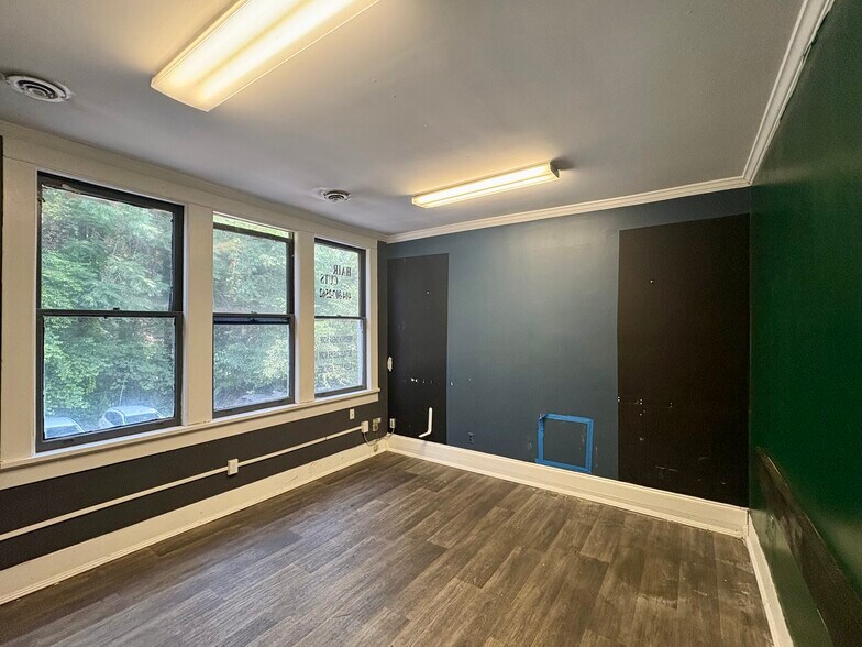 More Photos Of 674 Myrtle St NE, Atlanta Restaurant For Lease