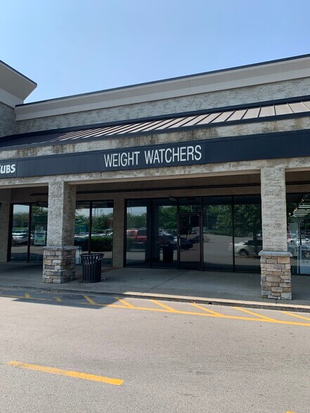 More Photos Of 1010 Murfreesboro Rd, Franklin Unknown For Lease