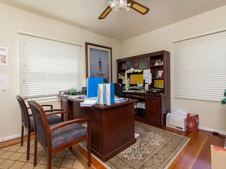 More Photos Of 315 N Vine St, Fallbrook Office For Sale