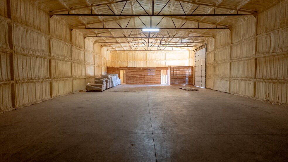 More Photos Of 625 Koloa Ave, Edmond Warehouse For Sale