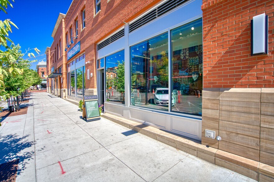 More Photos Of 1102 Pearl St, Boulder Storefront Retail Office For Lease