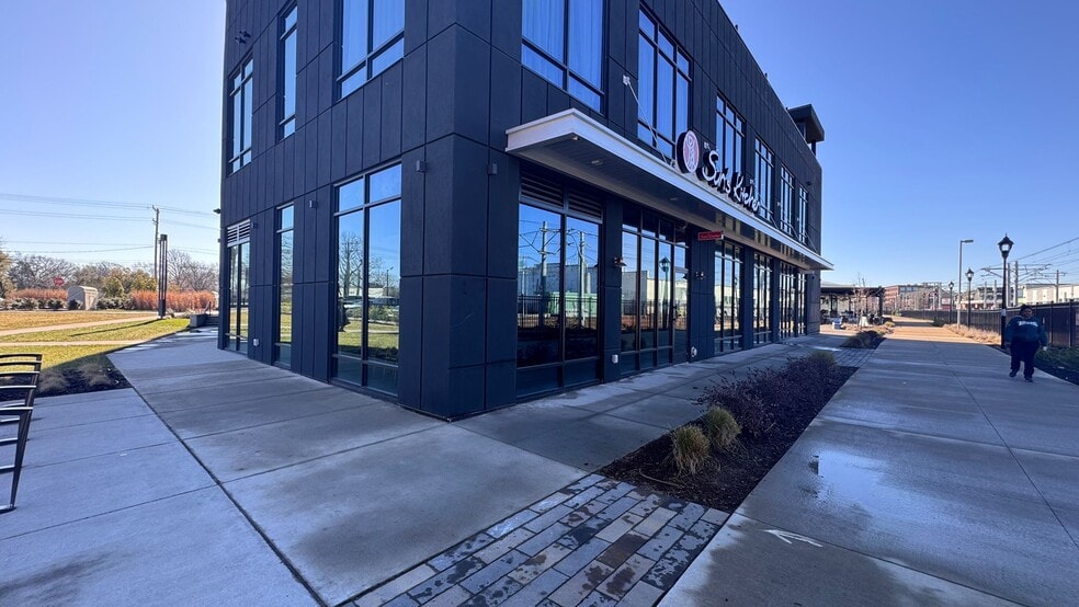 More Photos Of 3232 South Blvd, Charlotte Unknown For Lease