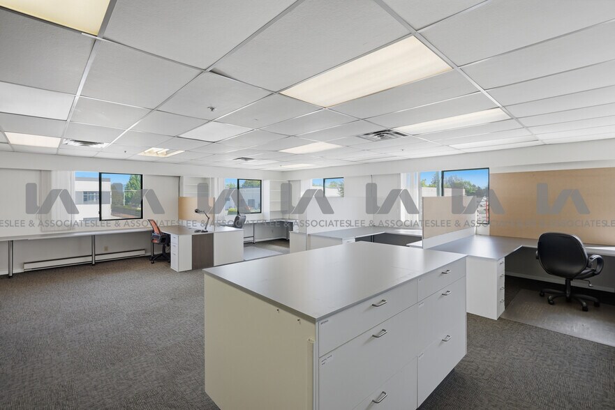 More Photos Of 18788 96th Ave, Surrey Warehouse For Lease