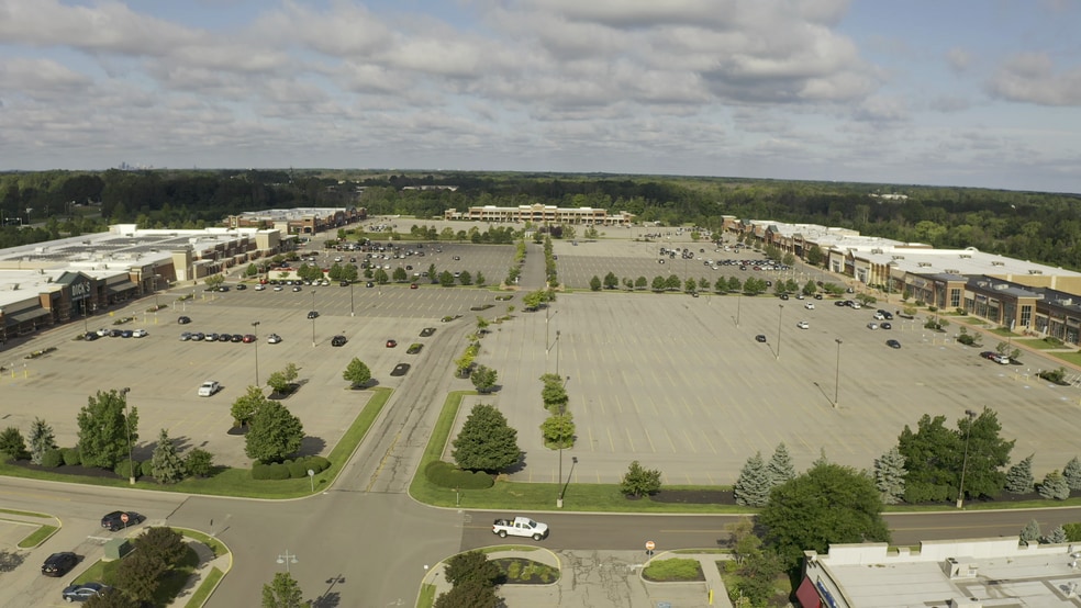 More Photos Of 913-1070 Holt Rd, Webster Unknown For Lease