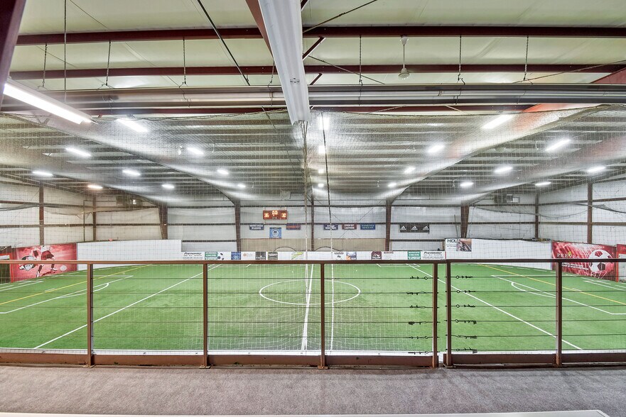 More Photos Of 1856 Nimitz Dr, De Pere Distribution For Lease