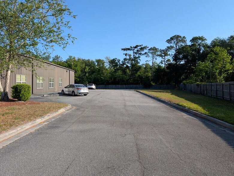 More Photos Of 4081 Inner Perimeter Rd, Valdosta Office Residential For Sale