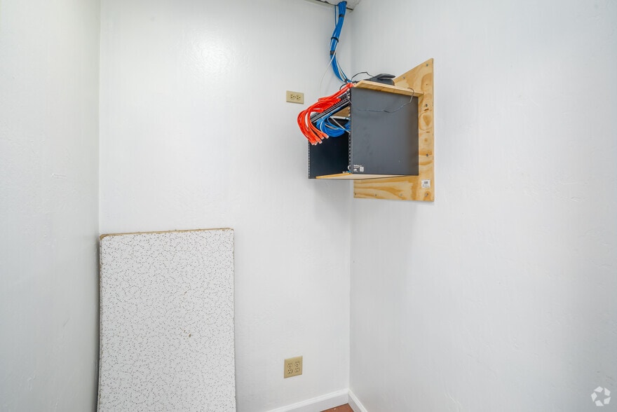 More Photos Of 701 Howe Ave, Sacramento Medical For Sale