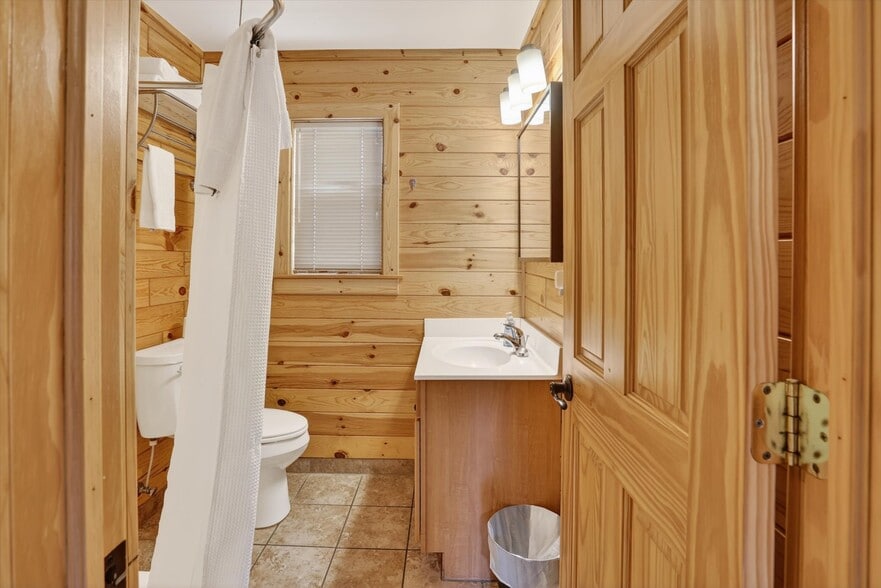 More Photos Of 10935 Linger Longer Rd, Grayling Hospitality For Sale