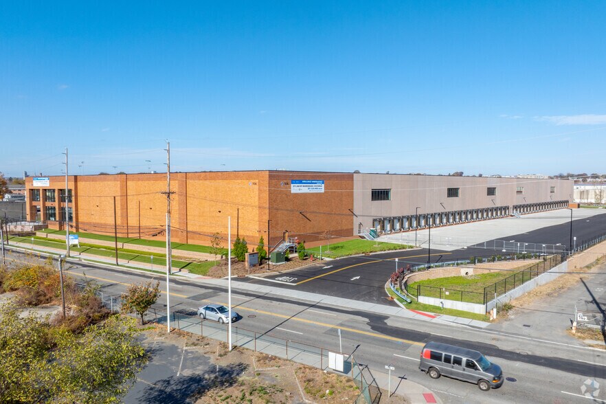 More Photos Of 936 Harrison Ave, Kearny Distribution For Lease