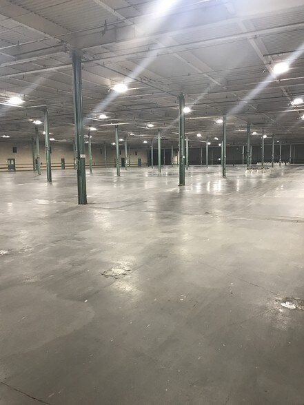 More Photos Of 1649 Pearman Dairy Rd, Anderson Warehouse For Lease