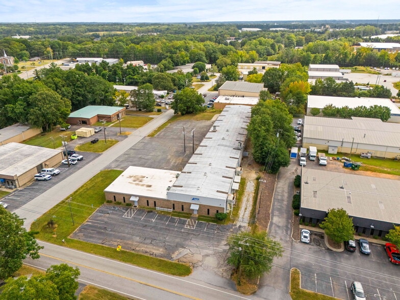 More Photos Of 201 Greer Dr, Simpsonville Warehouse For Sale