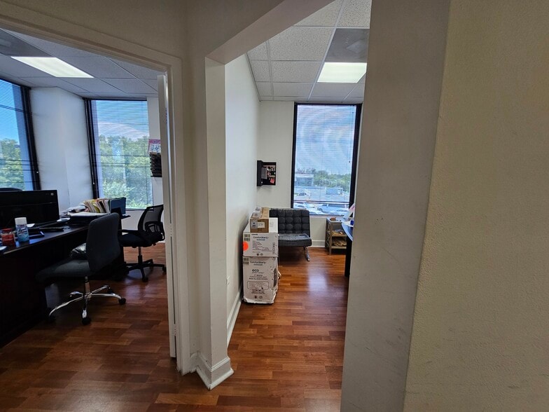 More Photos Of 12550 Biscayne Blvd, North Miami Medical For Sale