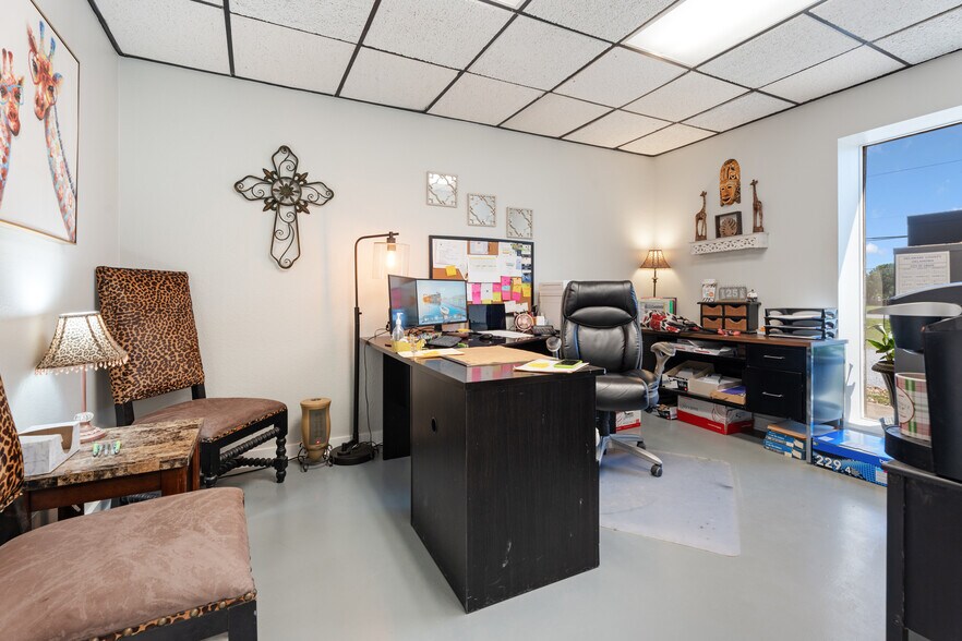 More Photos Of 25100 N Us-59 Hwy, Afton Office For Sale