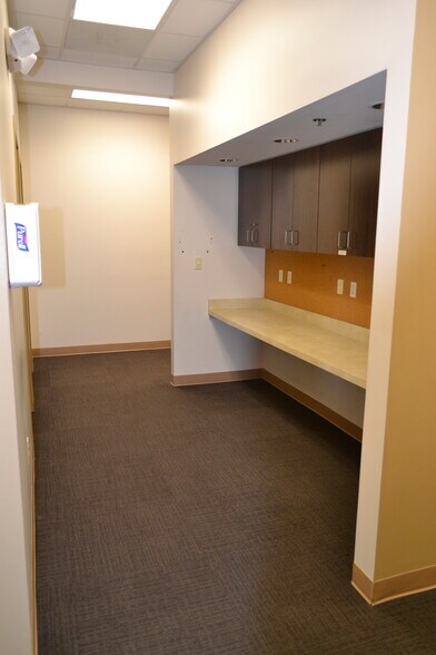 More Photos Of 17966 N Tamiami Trl, North Fort Myers Storefront Retail Office For Lease