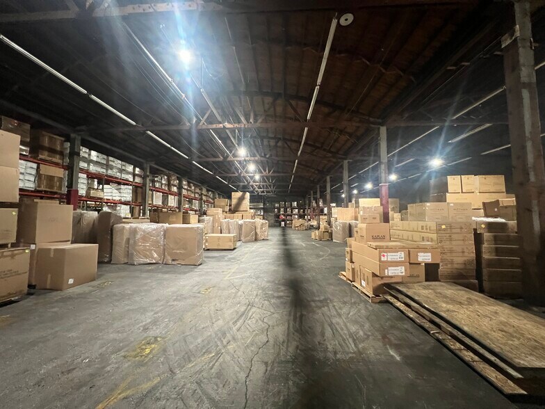 More Photos Of 1140 Hayden St, Fort Wayne Warehouse For Lease