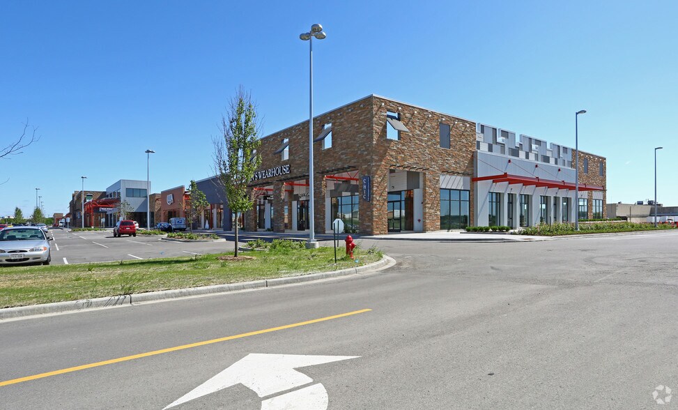 More Photos Of 11500 W Burleigh St, Wauwatosa Storefront For Lease
