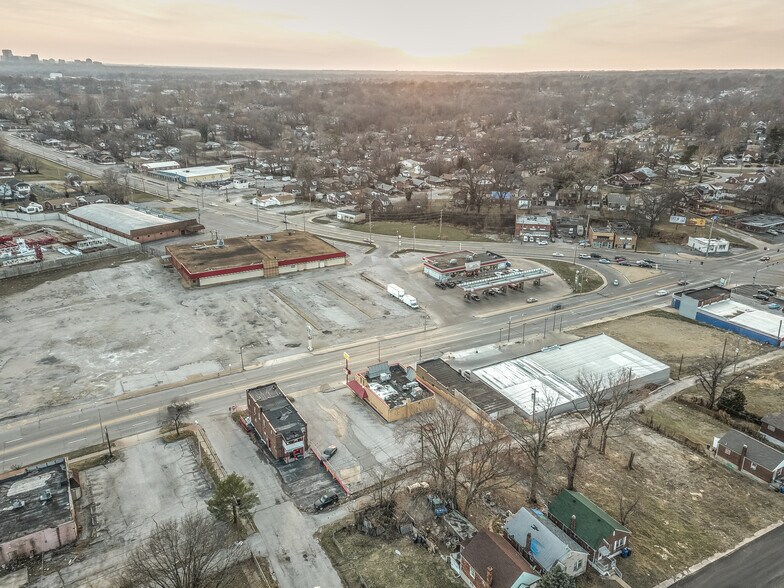 More Photos Of 6125 Natural Bridge Ave, Saint Louis Bar For Lease