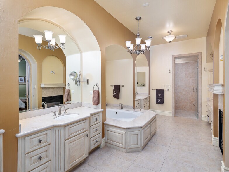 More Photos Of 16073 Highway 65, Bakersfield Winery Vineyard For Sale