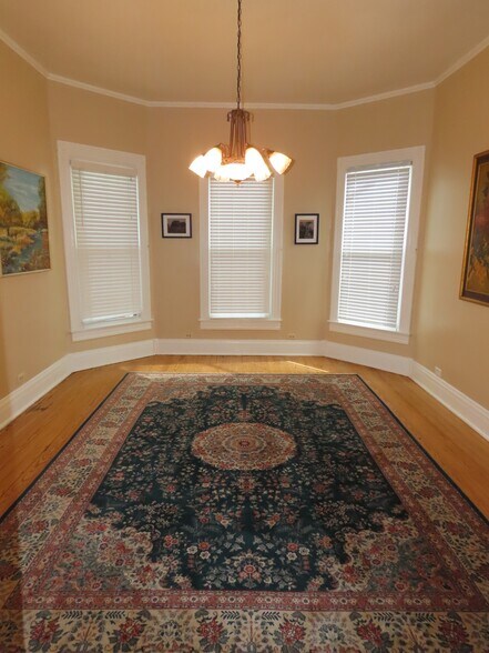 More Photos Of 1923 S Beckham Ave, Tyler Office Residential For Lease