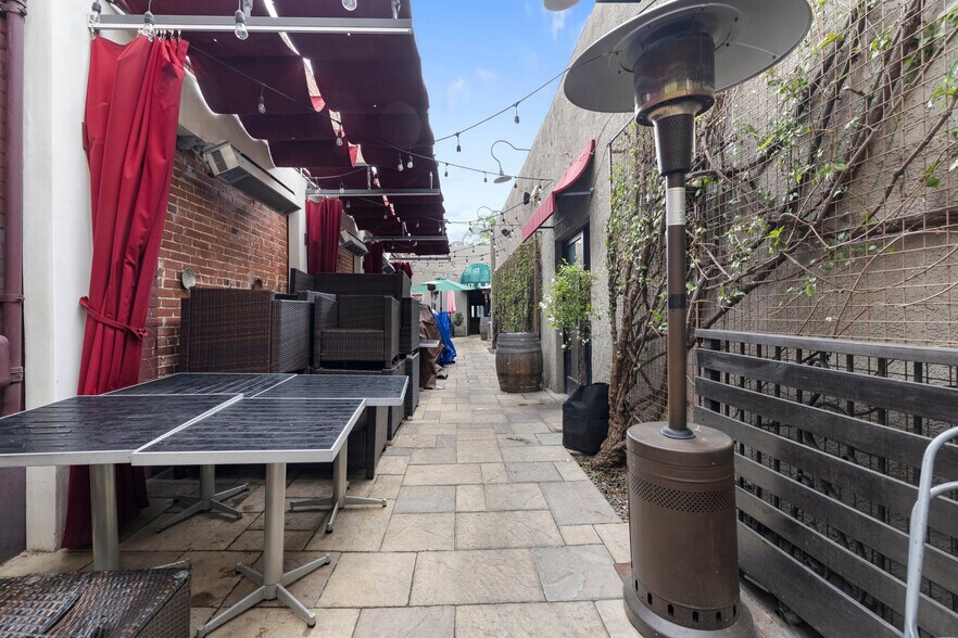 More Photos Of 47 W Main St, Alhambra Restaurant For Lease