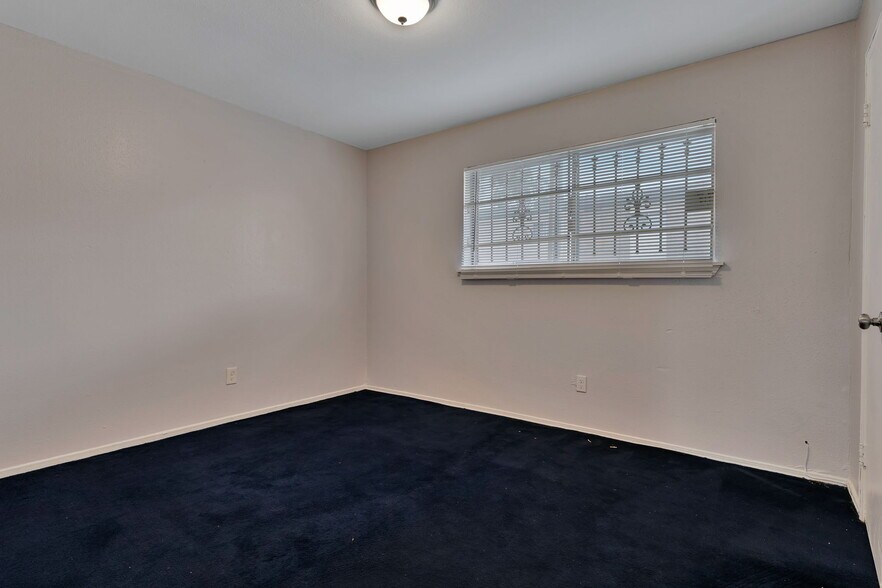 More Photos Of 3501 N Macgregor Way, Houston Apartments For Sale