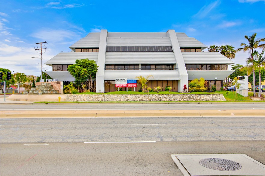 More Photos Of 22939 Hawthorne Blvd, Torrance Medical For Lease