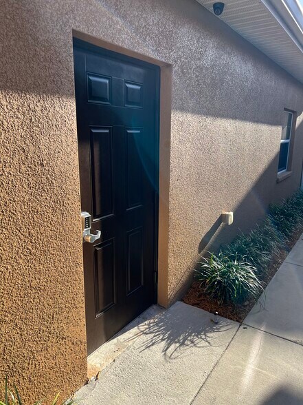 More Photos Of 1104 Kyle Wood Ln, Brandon Medical For Sale