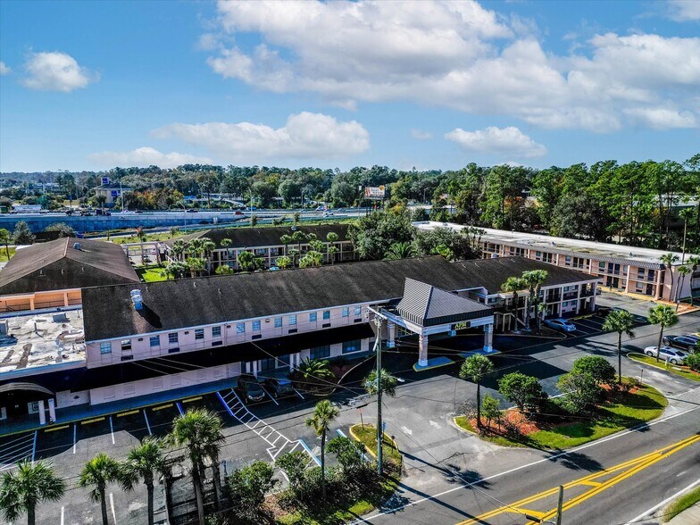 More Photos Of 510 Lane Ave S, Jacksonville Hotel For Sale