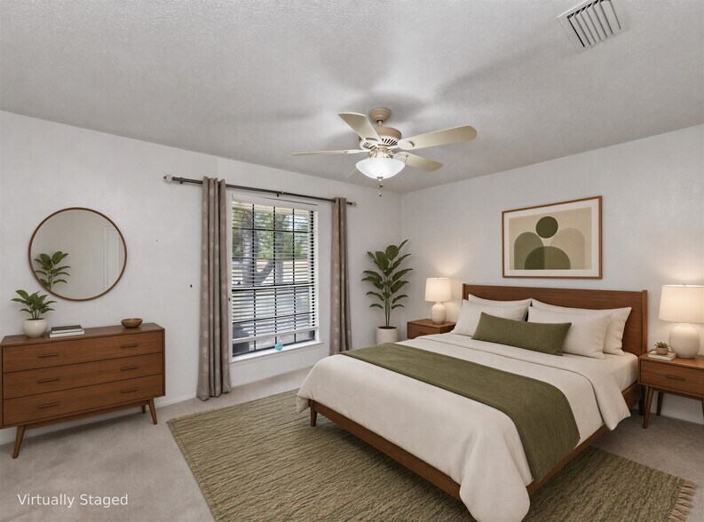 More Photos Of 1702 Lone Oak Dr, Leander Flex For Sale