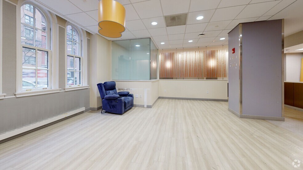 Primary Photo Of 21 W 86th St, New York Apartments For Lease