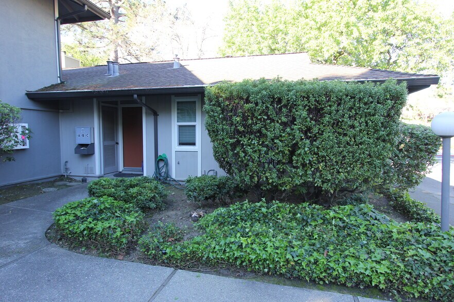 More Photos Of 1920 Camino Verde, Walnut Creek Apartments For Sale