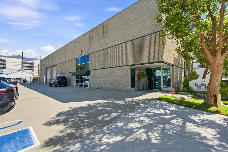 More Photos Of 125 W Maple Ave, Monrovia Service For Sale