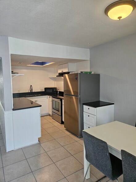 More Photos Of 309 Avanda Ct, Clearwater Multifamily For Sale