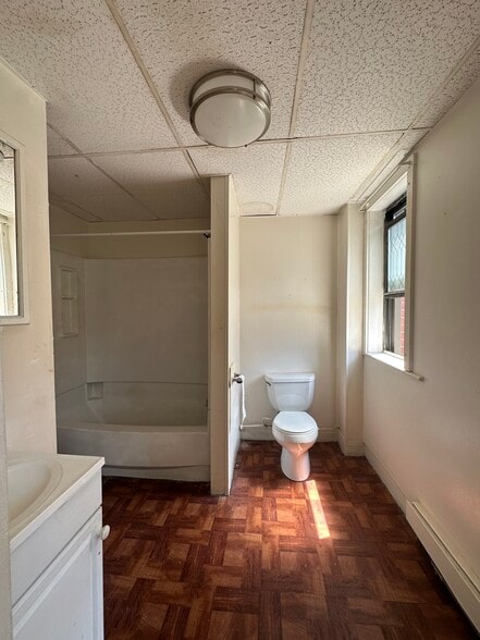 More Photos Of 197 S Leonard St, Waterbury Apartments For Sale