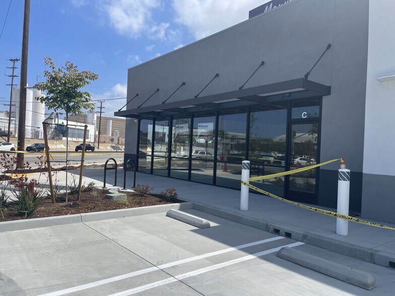 More Photos Of 21138 Western Ave, Torrance Restaurant For Lease