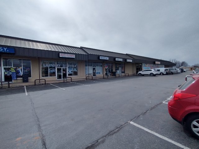 Primary Photo Of 602-608 SW Lee Blvd, Lawton General Retail For Lease