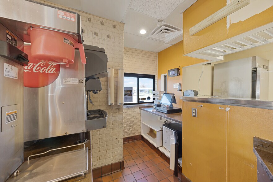 More Photos Of 71 Carriage House Dr, Jackson Restaurant For Sale