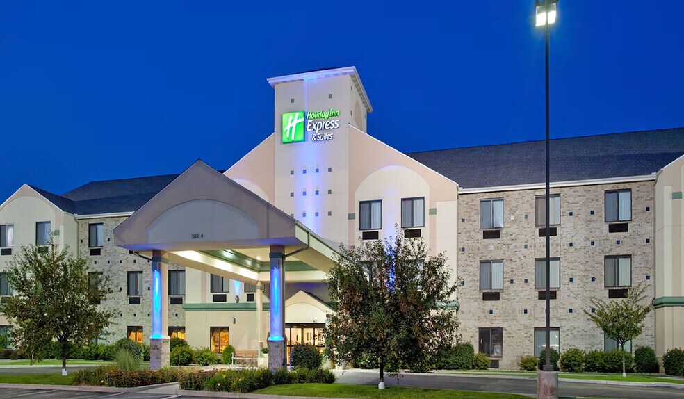 More Photos Of 58364 In-19, Elkhart Hotel For Sale