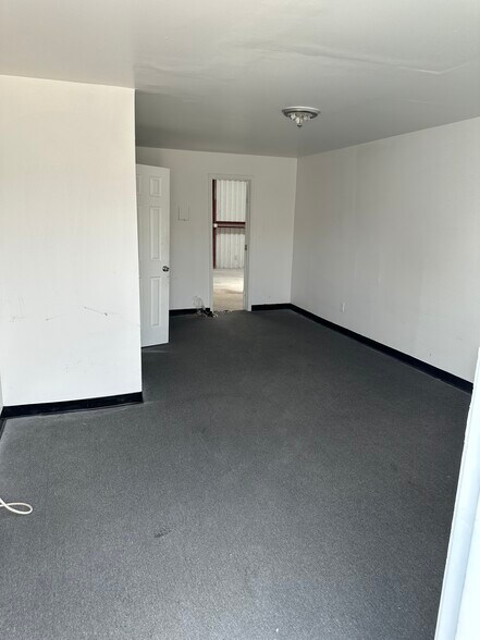 More Photos Of 9103 Cypress Creek Pky, Houston Unknown For Lease