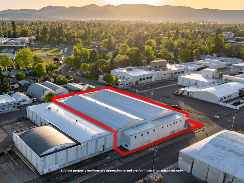 More Photos Of 715 S Grape St, Medford Warehouse For Sale