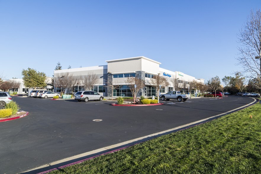 More Photos Of 2218 Kausen Dr, Elk Grove Office For Lease