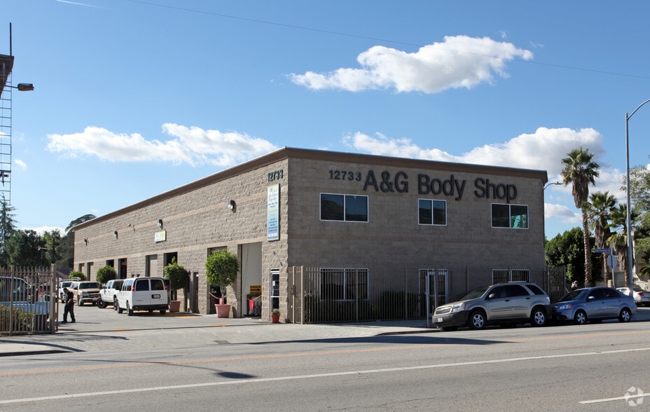 More Photos Of 12733 San Fernando Rd, Sylmar Auto Repair For Lease